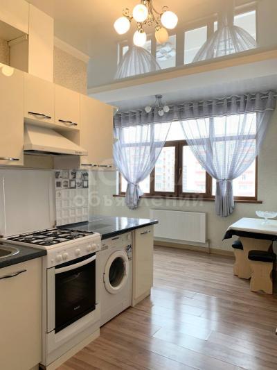 Продаю 1-комнатную квартиру, 50кв. м., этаж - 6/10, Нижний Джал (Ахунбаева/Тыналиева).