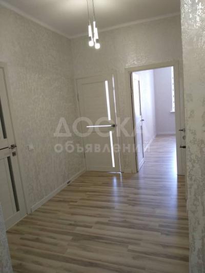 Продаю 2-комнатную квартиру, 65кв. м., этаж - 9/10, Баха/Магистраль.