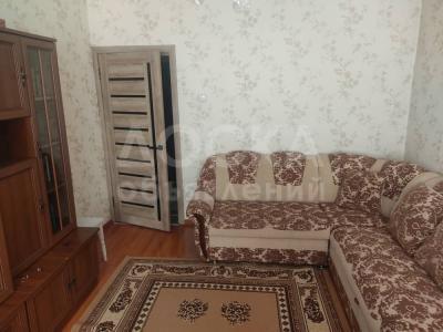 Продаю 2-комнатную квартиру, 58кв. м., этаж - 8/9, 5 мкр..