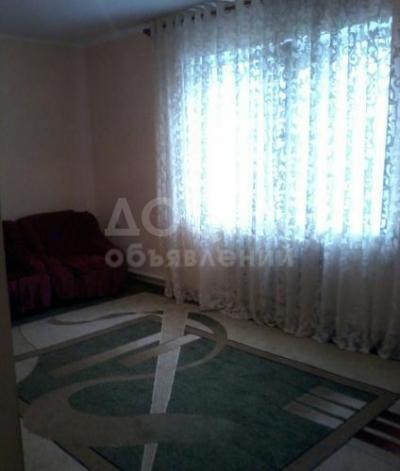 Продаю квартиру 3-ком., 58кв. м., этаж - 1/4, 11мкр по старой дороге.