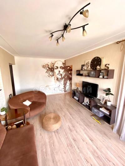 Продаю 3-комнатную квартиру, 60кв. м., этаж - 4/4, 3 микрорайон, Орто-Сайский рынок. 46500$.