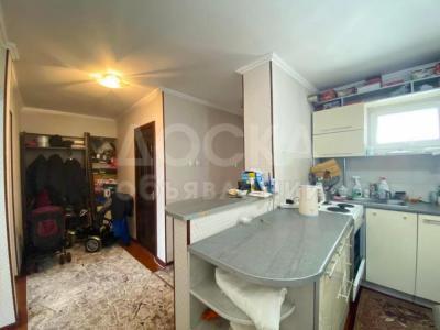 Продаю 2-комнатную квартиру, 56кв. м., этаж - 10/10, пр Манаса.