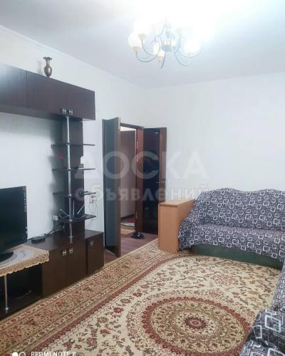 Продаю 4-комнатную квартиру, 80кв. м., этаж - 1/9, Городок строителей.