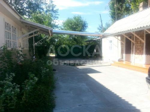 Продаю дом 5-ком., 100кв. м., этаж-1, 20-сот., стена кирпич, жаны-пахта .