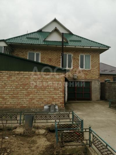 Продаю дом 8-ком. 120кв. м., этаж-2, 5-сот., стена другое,  Ала-Тоо.