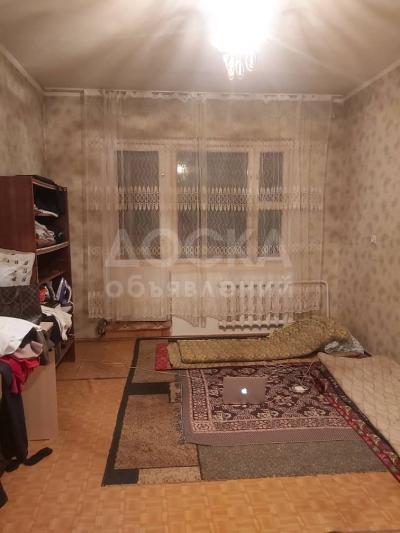 Продаю 1-комнатную квартиру, 43.7кв. м., этаж - 9/9, 11 микрорайон.