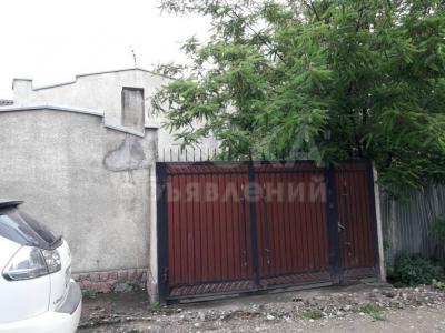 Продаю дом 3-ком., 55кв. м., этаж-1, 5-сот., стена кирпич, киргизская/средний .