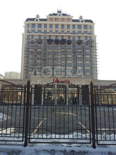 Продаю 4-комнатную квартиру, 167кв. м., этаж - 9/10, по Магистрали 7 микрорайон .