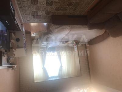 Продаю 1-комнатную квартиру, 35,6кв. м., этаж - 1/5, 12 микрорайон .