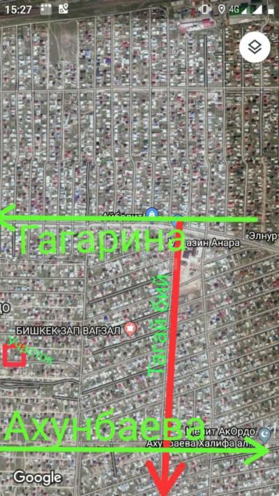 Продаю участок под строительство, 5 соток Ак Ордо. Огорожен с четрех сторон. Красная книга. Свет вода, скоро газ..