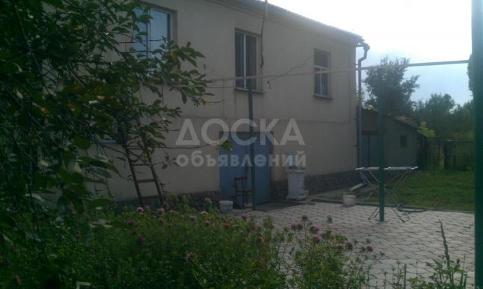 Продаю дом 6-ком., 100кв. м., этаж-1, 11-сот., стена кирпич, Нижняя Ала-Арча, ул.Луговая.