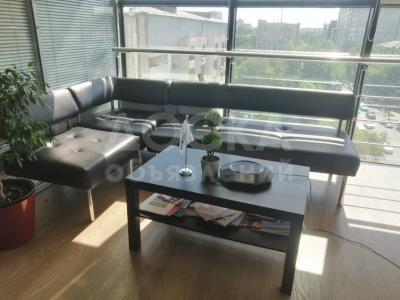 Продается диван с журнальным столиком