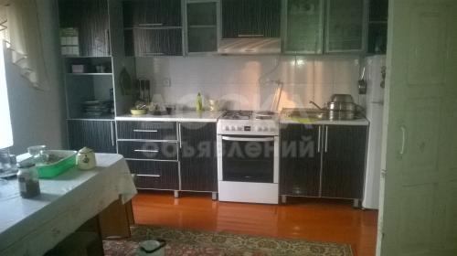 Продаю дом, 4-ком., 67кв. м., этаж-4, 8-сот., стена саман, ж/м ала-тоо ул.бештектир2 дом3,