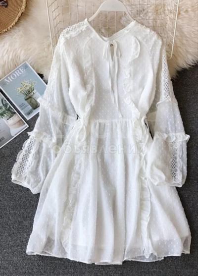 Повседневное белое платье на весну и лето