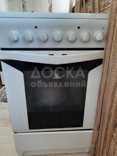 Продаю эл.плиту Индезит