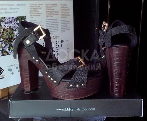 продаю шикарные босоножки, новые