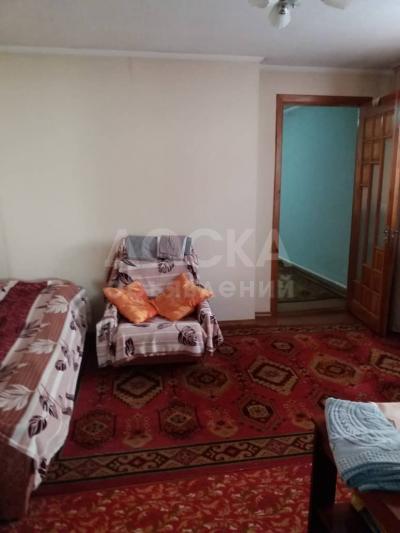 Продаю дом 5-ком. 94/5кв. м., этаж-1, 6-сот., стена кирпич, Пишпек.