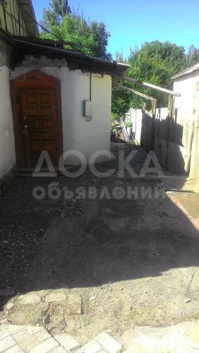 Продаю дом 5-ком., 92кв. м., этаж-1, 5-сот., стена кирпич, Прежевальского 33.