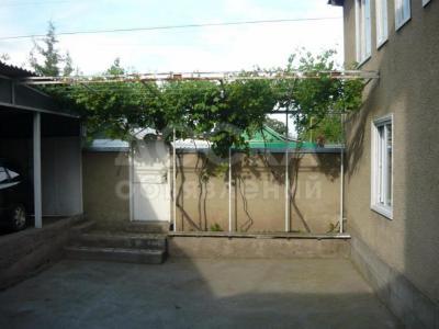 Продаю дом 6-ком. 140кв. м., этаж-1, 6-сот., стена кирпич, сельповская 38.