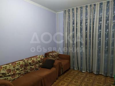 Продаю 2-комнатную квартиру, 56кв. м., этаж - 2/9, 10м-н.