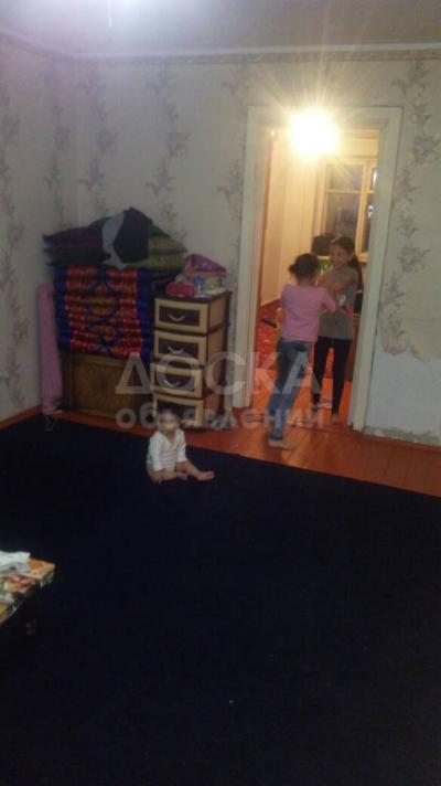 Продаю квартиру 2-ком., 42кв. м., этаж - 2/4, Льва Толстого/ Игембердиева (рядом с гипермаркетом "ФРУНЗЕ").