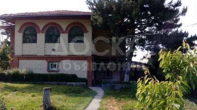 Продаю дом 1-ком., 50кв. м., этаж-1, 4.5-сот., стена кирпич, 2 км от Ю магистрали.