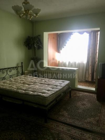 Продаю 1-комнатную квартиру, 35кв. м., этаж - 3/5, Восток5.