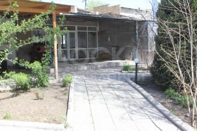 Продаю     Сокулуке.действующее кафе Шашлычная  N 1 и Vostohska, на трассе Бишкек - Кара-Балта. Здание площадью 320 м2, Сокулуке.