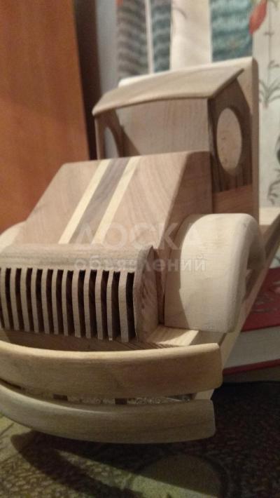 Детские игрушки из натурального дерева любых ценных пород урюк клён урюк абрикос груша вишня орех манчжурский чёрное красное дерево канадский кедр и т.д.
Хай тек ручная работа !
Аай жакши - made in Kg !