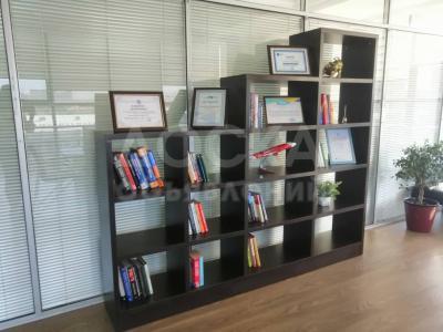 Продается стеллаж в отличном состоянии