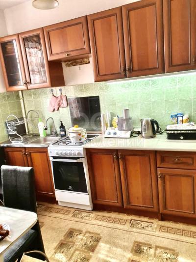 Продаю полдома 4-ком. 70кв. м., этаж-1, 2-сот., стена кирпич, Горького Советская (Фатьянова). 45000$.