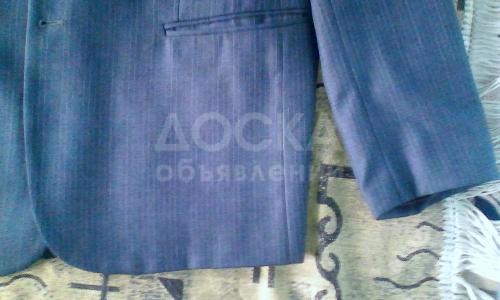 Срочно продаю костюм