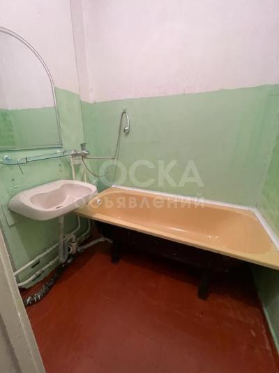 Продаю 2-комнатную квартиру, 32кв. м., этаж - 2/3, Мед академия 27,500$.