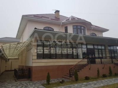 Продаю дом 6-ком. 320кв. м., этаж-2, 9-сот., стена кирпич, Ж/м Арча-Бешик, ул. Кара-Коо, дом-5..