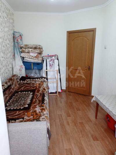 Продаю 2-комнатную квартиру, 42кв. м., этаж - 2/5, Алматинка/Салиева.