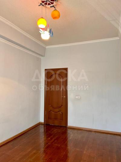 Продаю 3-комнатную квартиру, 72кв. м., этаж - 2/3, филармония.