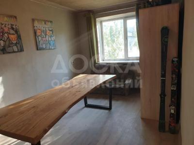 Продаю 3-комнатную квартиру, 60кв. м., этаж - 2/2, Новопавловка, Деповская 75.