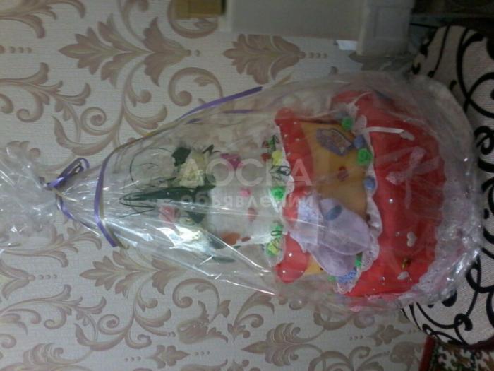 Актуальный подарок на день рождение" Торт из подгузников"