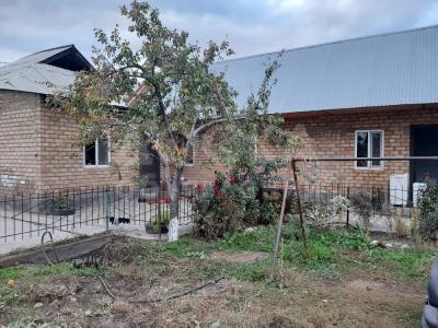 Продаю дом 8-ком. 125кв. м., этаж-1, 10-сот., стена другое, с. Новопавловка, ул.Баетова.