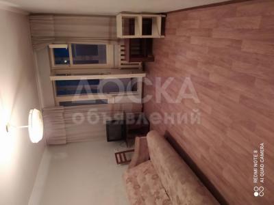 Продаю 1-комнатную квартиру, 32кв. м., этаж - 2/4, 6- мкр.