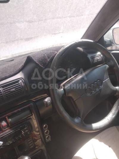 Срочно продам Audi A4 !!! Торг уместен !