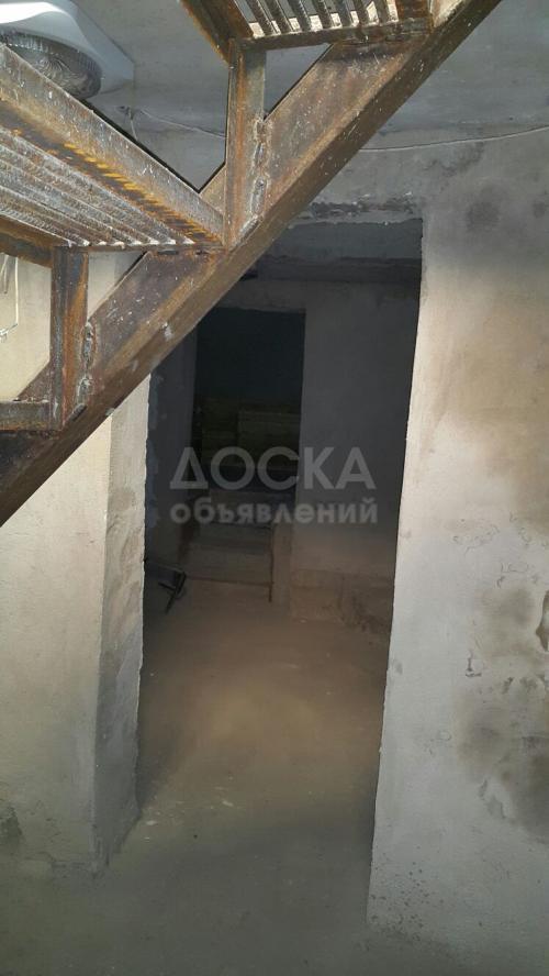 Продаю коммерческую недвижимость свободного назначения 220кв. м., Ахунбаева Бах.