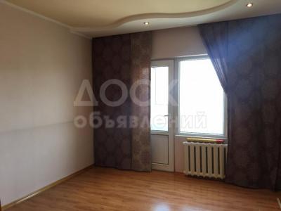 Продаю квартиру 3-ком., 92кв. м., этаж - 5/10, 10мкр.