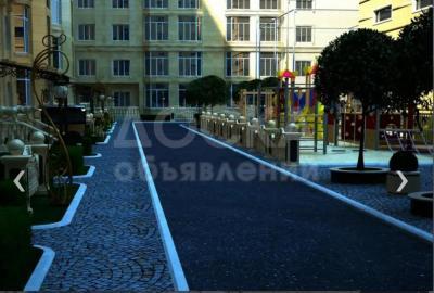 Продаю квартиру 2-ком., 91кв. м., этаж - 2/9, Манаса Горького Ботанический сад.