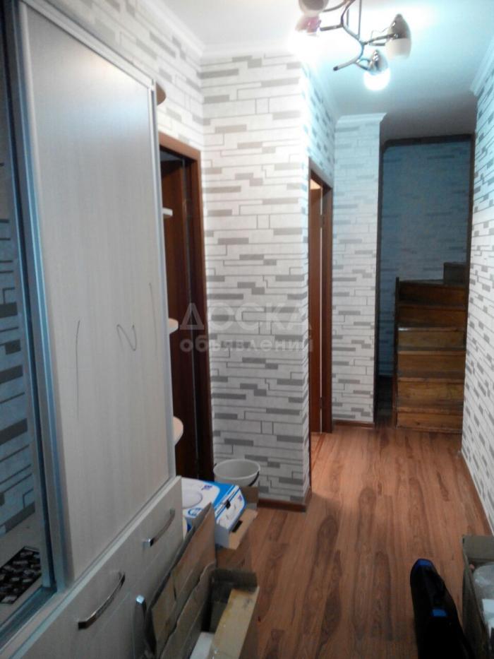 Продаю квартиру 3-ком., 80кв. м., этаж - 5/6, Советская/ТОктогула.,