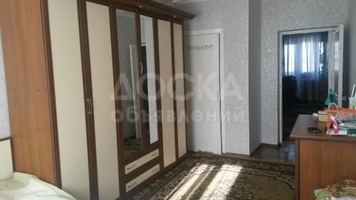 Продаю квартиру 2-ком., 46.7кв. м., этаж - 5/5, 5 мкр.,