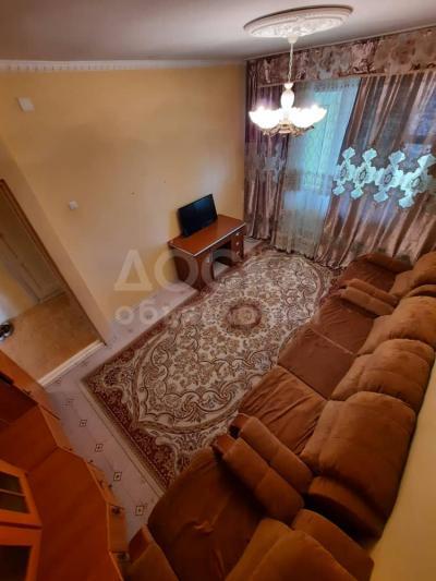 Продаю 2-комнатную квартиру, 55кв. м., этаж - 3/5, тунгуч 36.