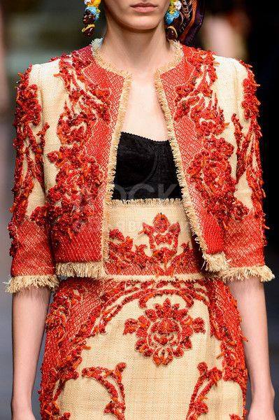 Индивидуальный пошив одежды.