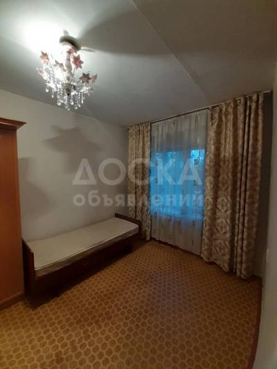 Продаю 1-комнатную квартиру, 21кв. м., этаж - 1/5, 5мкр.