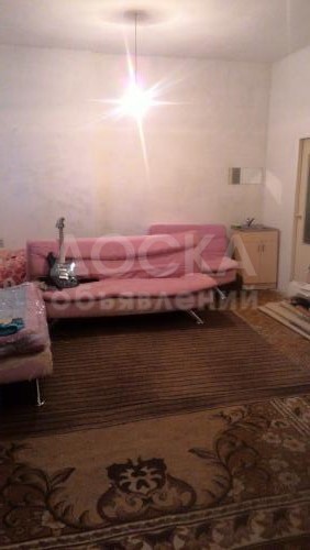 Продаю квартиру 1-ком., 33кв. м., этаж - 1/3, Толстого 16.